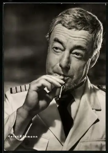 AK Schauspieler Heinz Rühmann in dem Film Der Kapitän