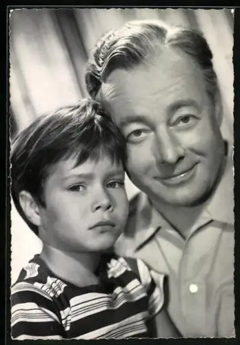 AK Schauspieler Heinz Rühmann und Oliver Grimm in einer Filmszene