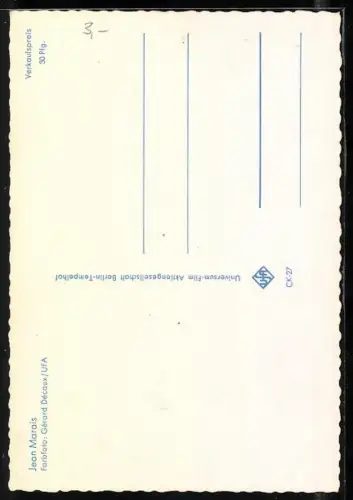 AK Schauspieler Jean Marais in kurzen Hosen unter Deck