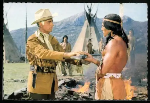 AK Schauspieler Stewart Granger und Schauspieler Georg Mitic in dem Film Unter Geiern