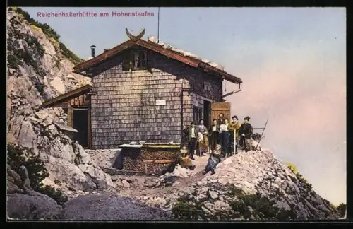 AK Reichenhallerhütte am Hohenstaufen, Motiv mit Gästen