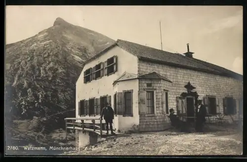 AK Münchnerhaus, Berghütte mit Blick zum Watzmann