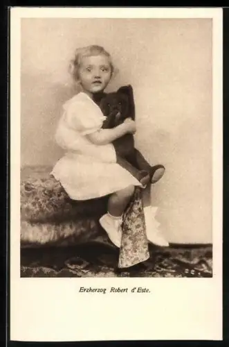 AK Erzherzog Robert von Österreich mit Teddy im Arm