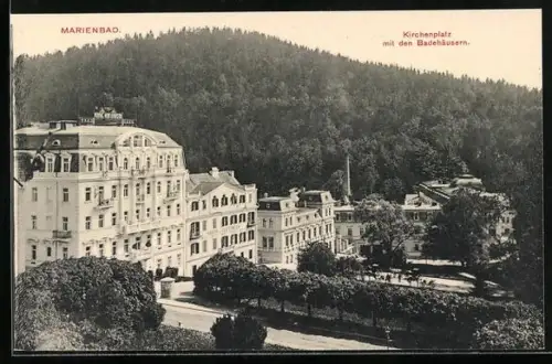 AK Marienbad, Badehäuser am Kirchenplatz