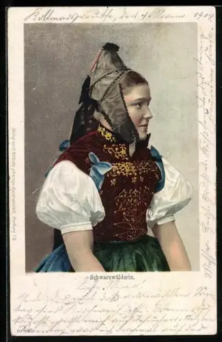AK Schwarzwälderin in bunter Tracht