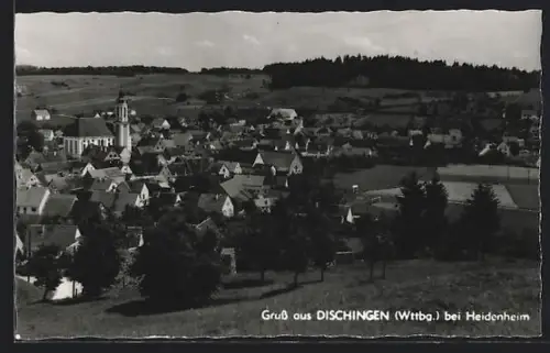 AK Dischingen /Wttbg., Ortsansicht mit Kirche und umliegender Landschaft