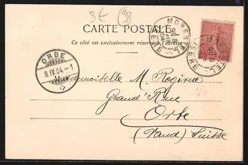 AK Morestel, La Place avec coin animé et bâtiments anciens