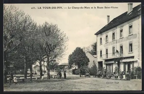 AK La Tour-du-Pin, Le Champ-de-Mars et la Route Saint-Victor