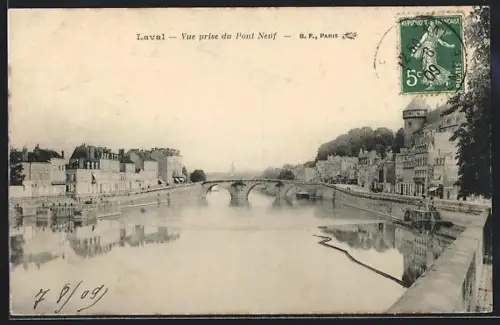 AK Laval, Vue prise du Pont Neuf