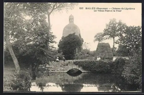 AK Ballée /Mayenne, Château de Lignières, Le Vieux Pont et la Tour