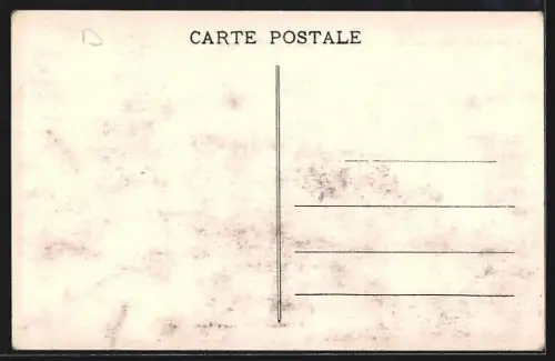 AK St-Aubin-Fosse-Louvain /Mayenne, L`Église et le Monument de 1914