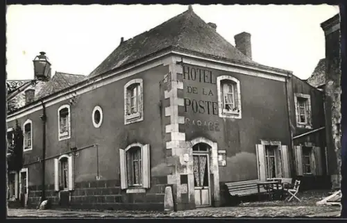 AK Grez-en-Bouère /Mayenne, L`hôtel de la Poste