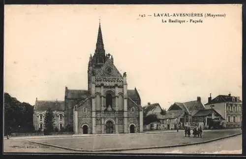 AK Laval-Avesnières /Mayenne, La Basilique, Facade