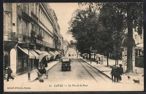AK Laval, La Rue de la Paix