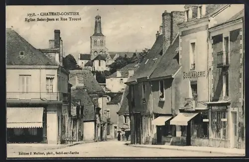 AK Château-Gontier, Église Saint-Jean et Rue Trouvé