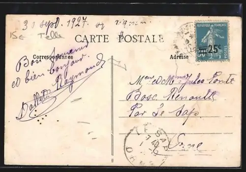 AK Saint-Aignan-sur-Roë /Mayenne, Rue de Pouancé et l`église