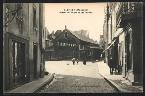 AK Craon /Mayenne, Place du Pilori et les Halles