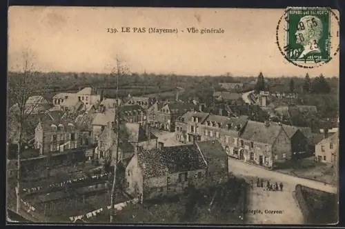 AK Le Pas /Mayenne, Vue générale
