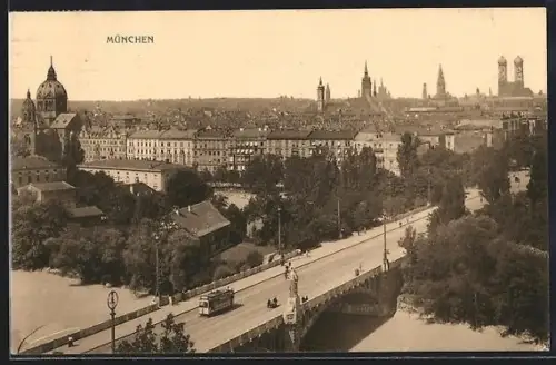AK München, Strassenbahn auf einer Brücke