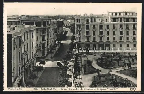 AK Casablanca, La rue Chevadier de-Valdrome et le square Gentil