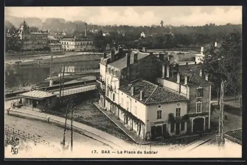 AK Dax, La Place du Sablar vue aérienne et bâtiments environnants
