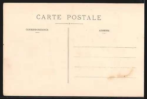 AK Dax, Monument Théodore Denis avec couronnes de fleurs et portrait en médaillon