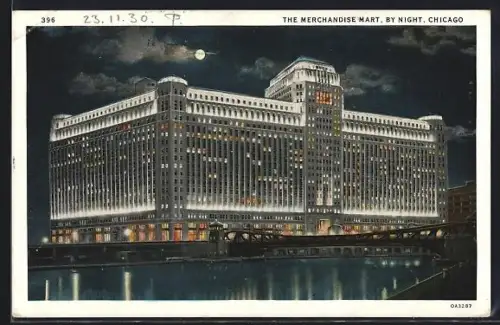 AK Chicago, IL, The Merchandise Mart by night