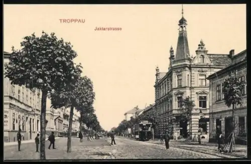AK Troppau, Jaktarstrasse mit Strassenbahn