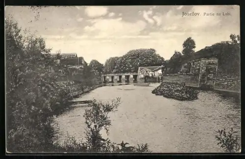 AK Josefov, Partie na Labi