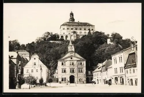 AK Nachod, Rathaus mit Schloss