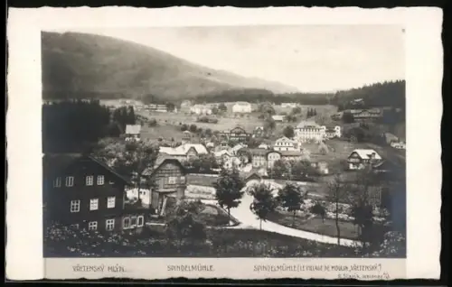 AK Vretenský Mlýn, Panorama mit Strassenpartie