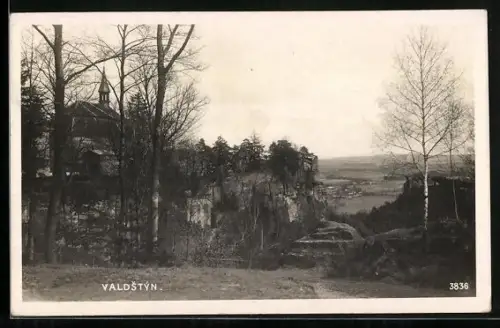 AK Valdstýn, Panorama mit Kirche