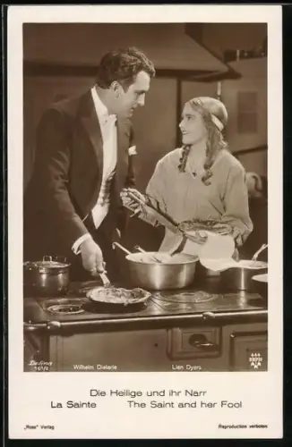 AK Wilhelm Dieterle und Lien Dyers am Herd, Filmszene Die Heilige und ihr Narr