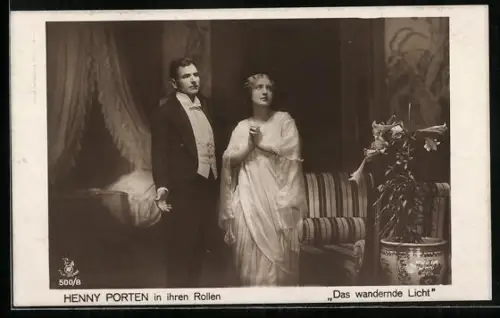 AK Schauspielerin Henny Porten im Kostüm ihrer Rolle Das wandernde Licht