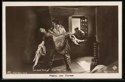 AK Filmszene aus Pietro, der Korsar mit Aud Egede Nissen und Rudolf Klein-Rogge