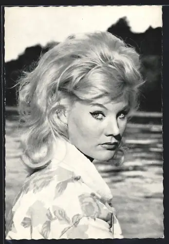 AK Schauspielerin Birgit Bergen im Kostüm einer Filmrolle