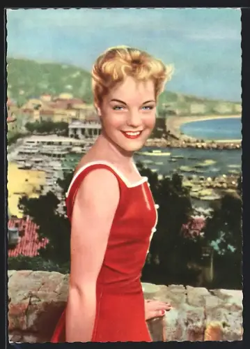 AK Schauspielerin Romy Schneider im roten Kleid