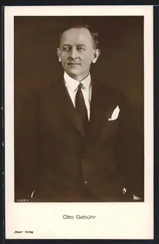 AK Schauspieler Otto Gebühr im Anzug posierend