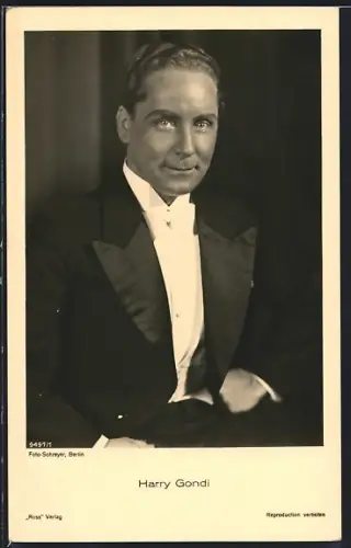 AK Schauspieler Harry Gondi im Frack mit Fliege