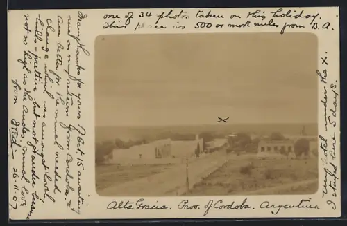 Foto-AK Alta Gracia, Ortsansicht mit Strasse aus der Vogelschau