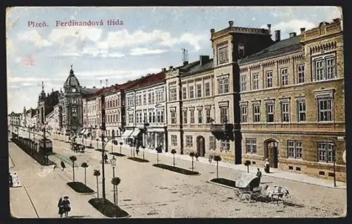 AK Plzen, Ferdinandova trida, Ferdinandstrasse mit Strassenbahn