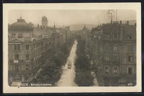 AK Zürich, Bahnhofstrasse aus der Vogelschau mit Strassenbahn