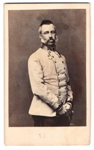Fotografie Portrait Erzherzog Albrecht von Österreich-Teschen in Uniform mit Orden