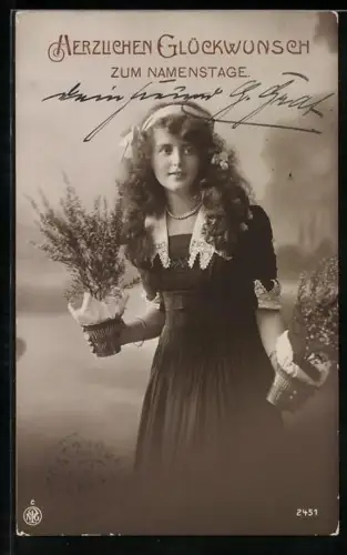 Foto-AK NPG Nr. 2451: Junge Frau mit Pflanzen, Glückwunsch zum Namenstag