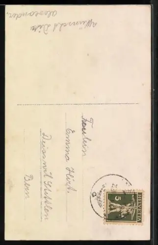 Foto-AK NPG Nr. 7847/3: Fräulein mit Osterkorb und Blumen, Ostergruss