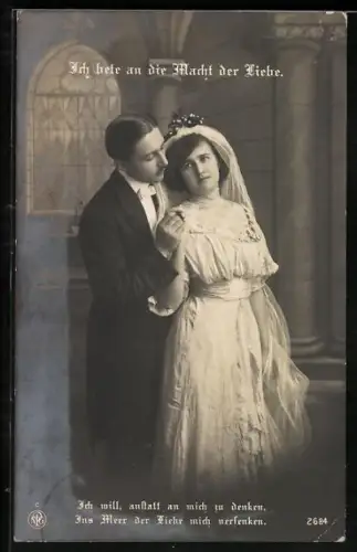 Foto-AK NPG Nr. 2684: Brautpaar in Hochzeitskleidung