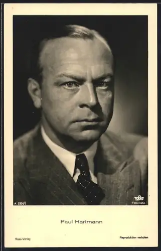 AK Schauspieler Paul Hartmann mit Anzug und Krawatte