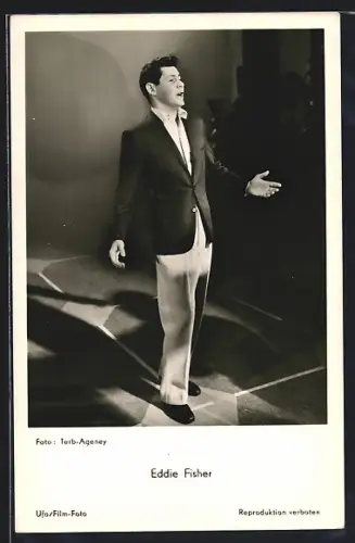 AK Schauspieler Eddie Fisher bei einer Sangesdarbietung