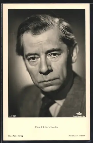 AK Schauspieler Paul Henckels im Anzug mit Krawatte