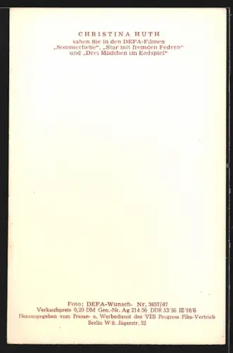 AK Schauspielerin Christina Huth im gestreiftem Kleid